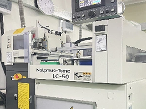 ガラス非球面加工能力